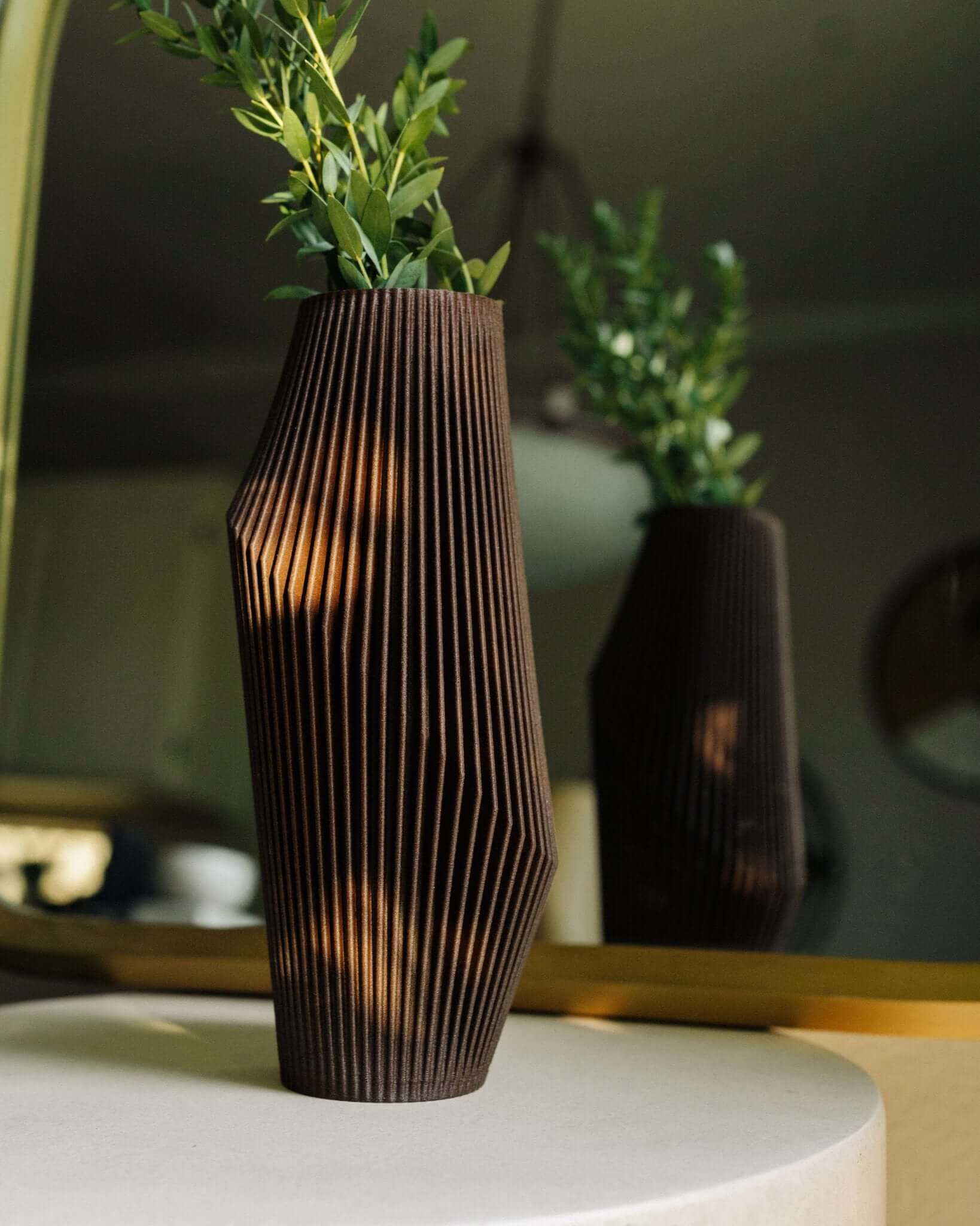 Abstract Vase Roche NOVA™ Abstract Vase - Woodland Pulse